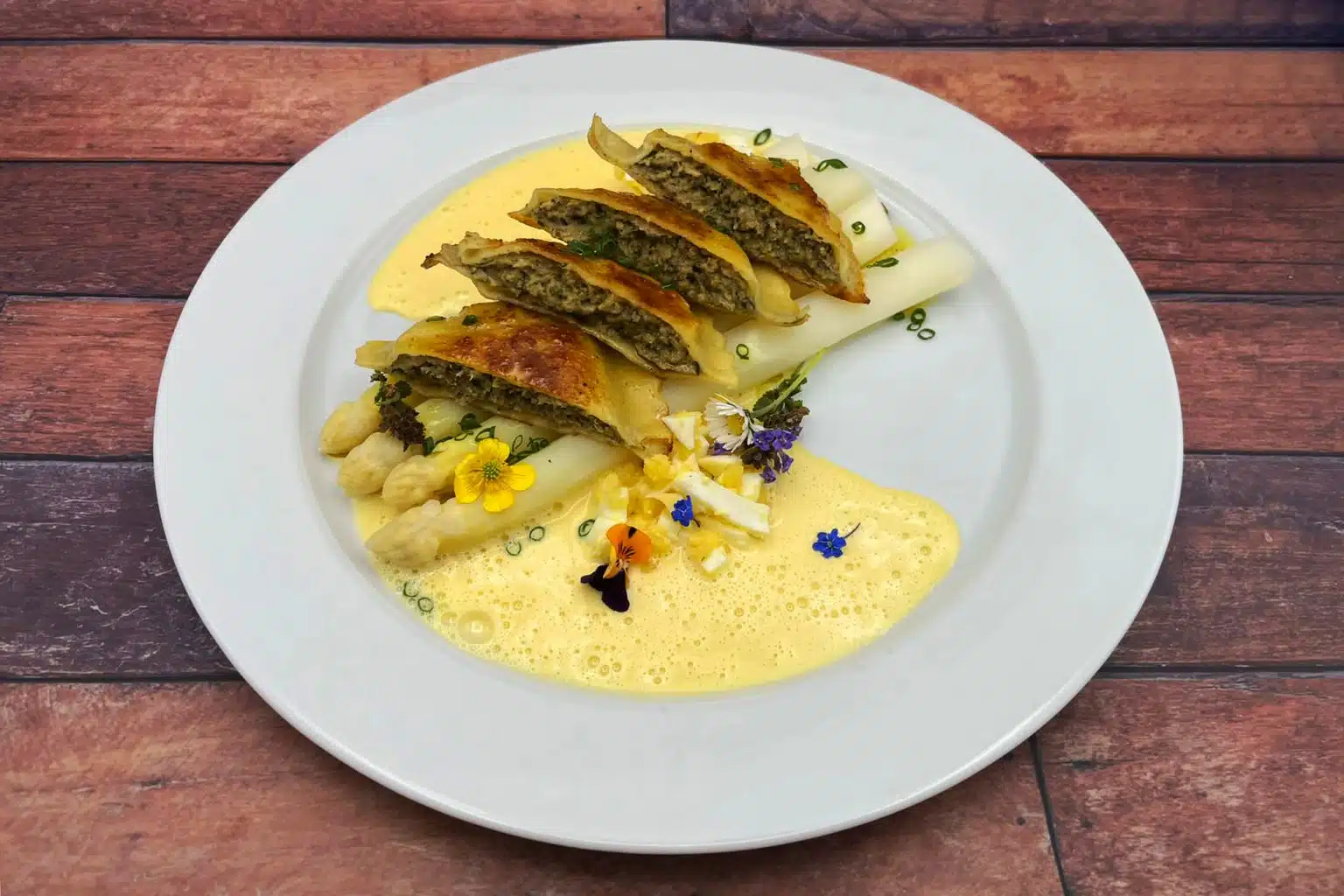 „Badische“ Maultaschen mit Landschwein und Weiderind – 4 Stück | Mit ♥️ ... „Badische“ Maultaschen mit Landschwein und Weiderind – 4 Stück | Mit ♥️ ...